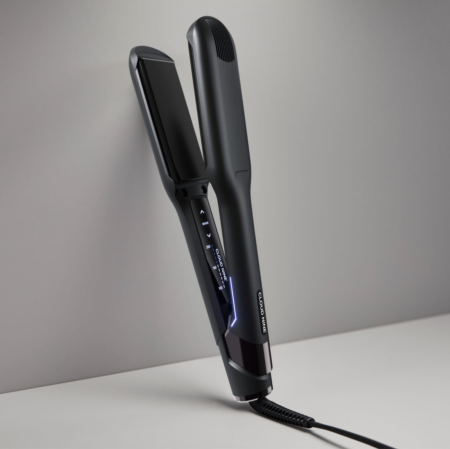 Discover the NEW Wide Iron Hair Straightener Cloud Nine – Cloud